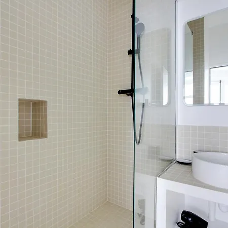 Accueillant Et Moderne - 2br 4p - Sacré Coeur *